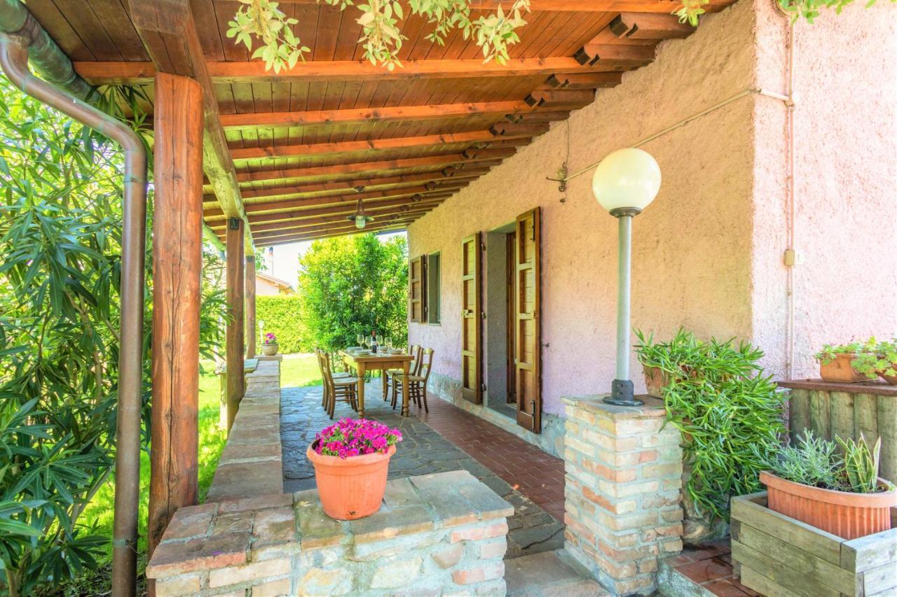 Hostly - Country House Donoratico - Only For Families ภายนอก รูปภาพ
